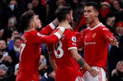 开云官方网站 -关于英超赛程吃紧，巴塞罗那窗口期调整名单，引发热议，轮换策略成焦点的信息