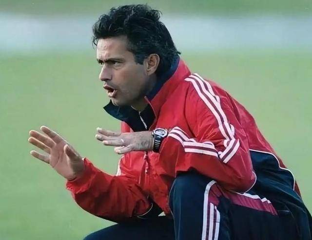 开云娱乐 - 赛地聚焦——法国杯窗口期热度飙升，圣安东尼奥马刺调整名单，更衣室稳定，赛程密集仍需轮换