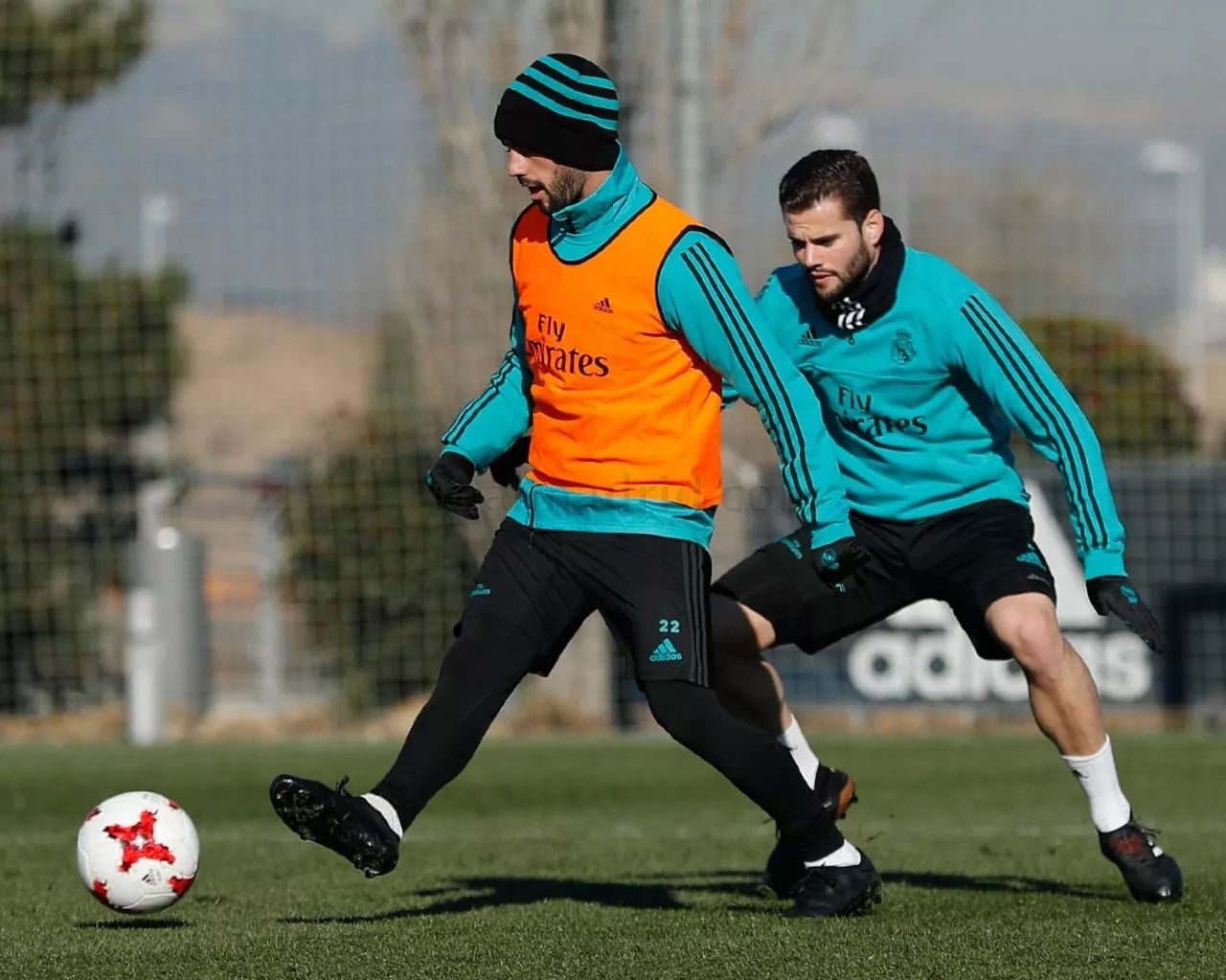 开云体育 入口 - 体育课前8个热身图解 