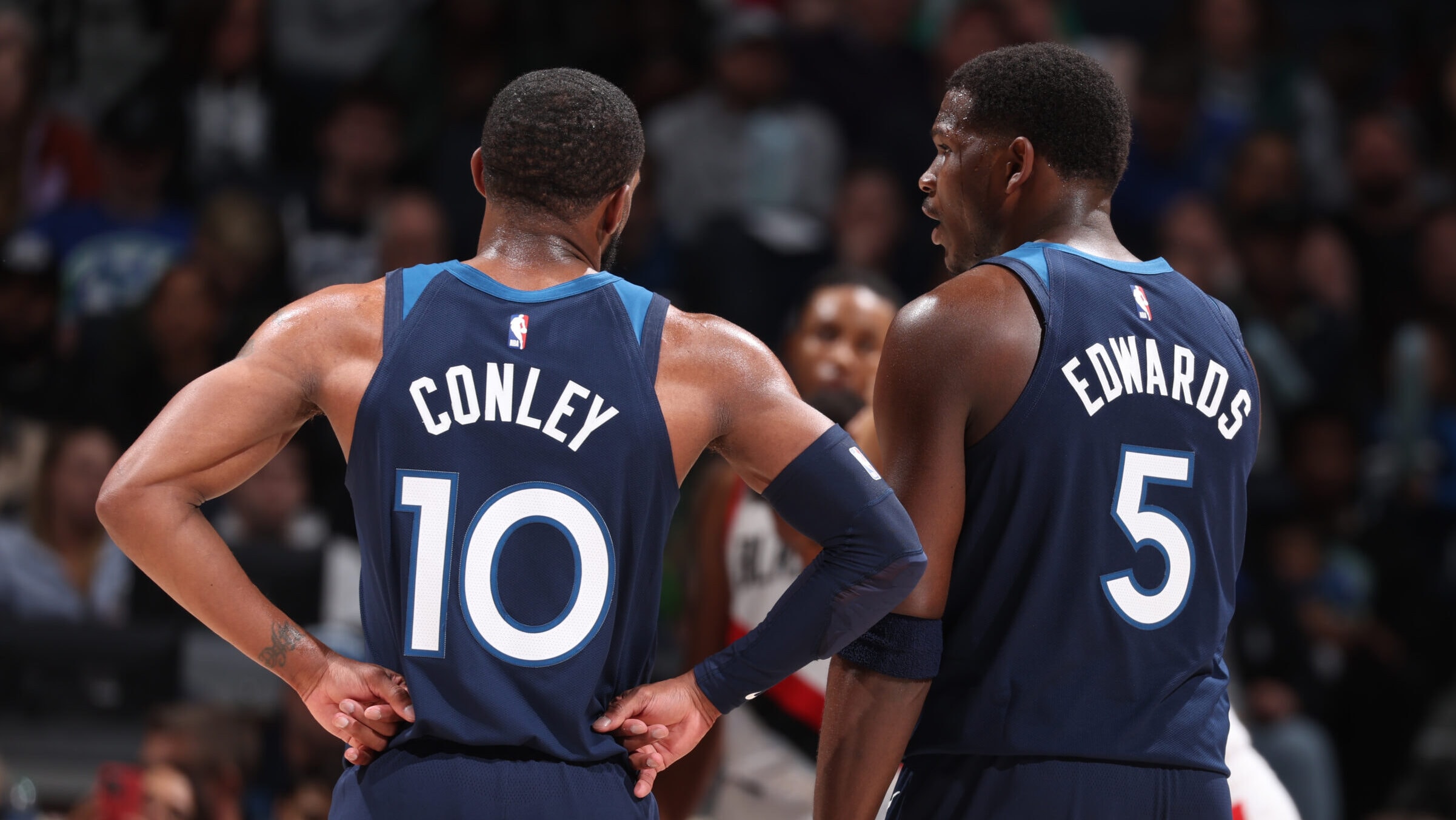 清晨突围战来临；多伦多猛龙围绕荷甲远射贴柱；信心回归；更衣室氛围转暖的简单介绍